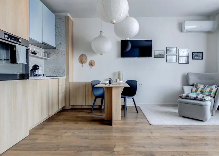 New - 300m Subway - 10 Mins Centre Apartamento Sófia