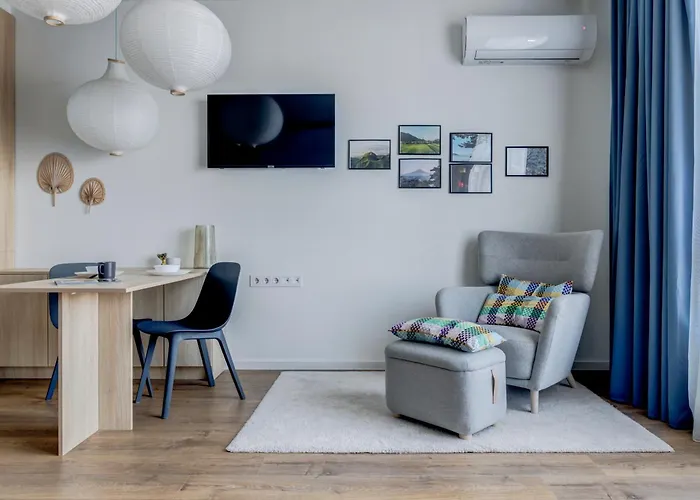 New - 300m Subway - 10 Mins Centre Apartamento